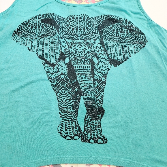 Tribal Sheer tank - Picture 5 of 11